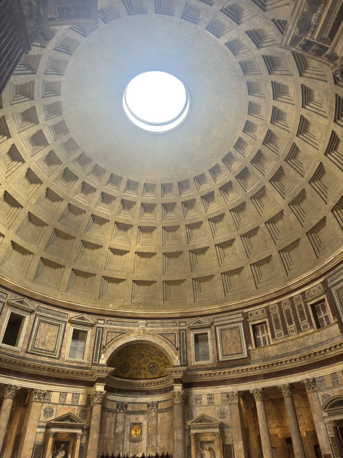 Light entering through the dome of the Pantheon